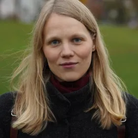 Henkenberens, Carolin